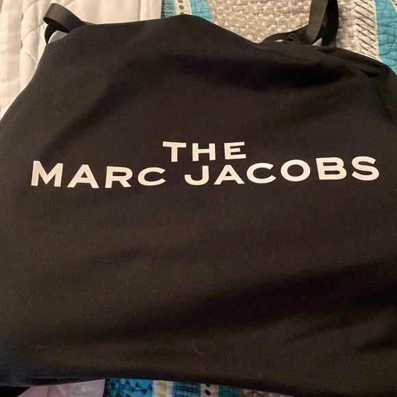 Marc Jacobs black beauty… - Picture 2 of 8